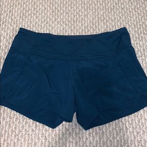 Lululemon Speed Up Shorts - Size 6